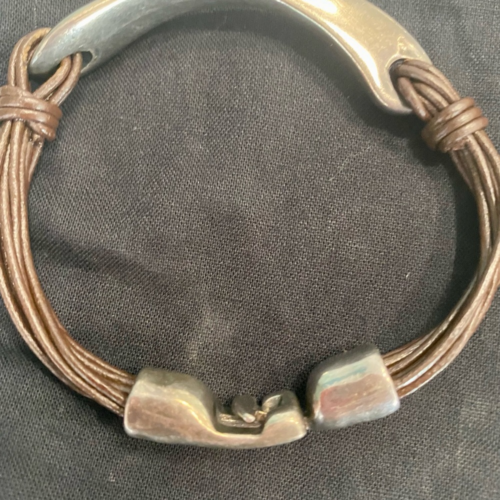 Uno de 50 Multi-strand bracelet